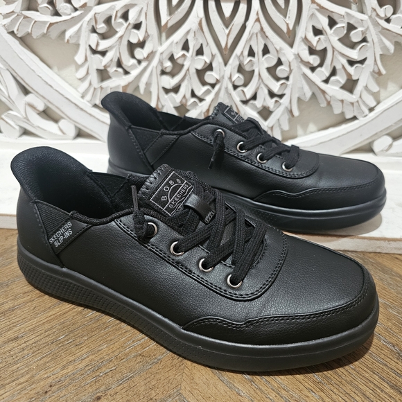 NWOT Bobs Skechers Slip Ons Memory Foam Black Sneaker Womens 6 - Picture 1 of 7